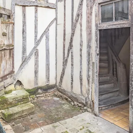 Apartment Le Repaire Des Templiers - 6 Pers. - Cour Calme *